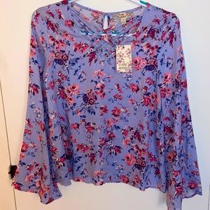 NWT Juniors Floral Top